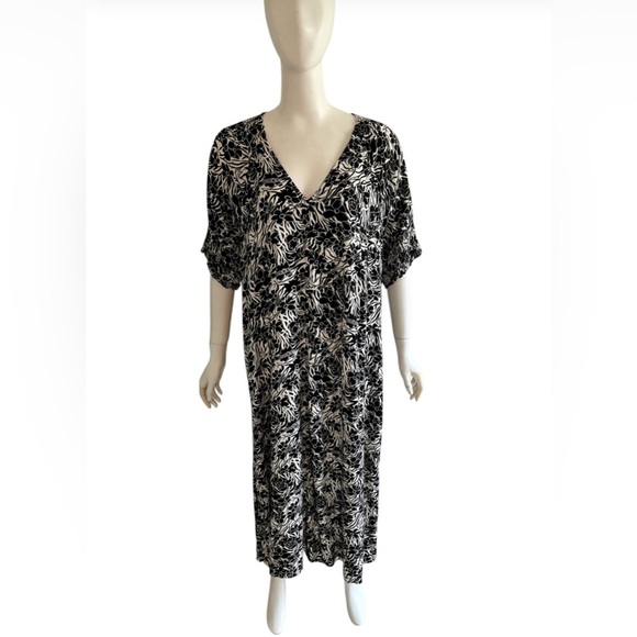 Arket  Kaftan Maxi Dress V-neck Size EU 38 US 8 Floral Black White Short Sleeve - Picture 3 of 10